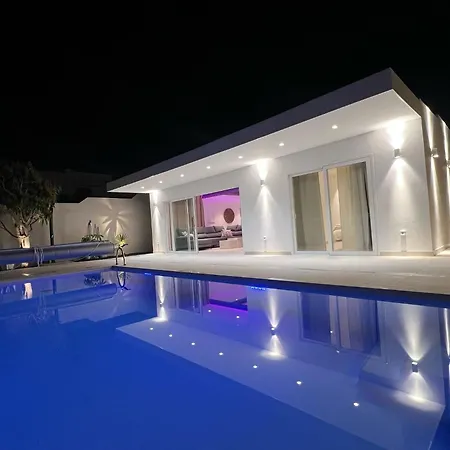 Villa Deluxy Mia *
