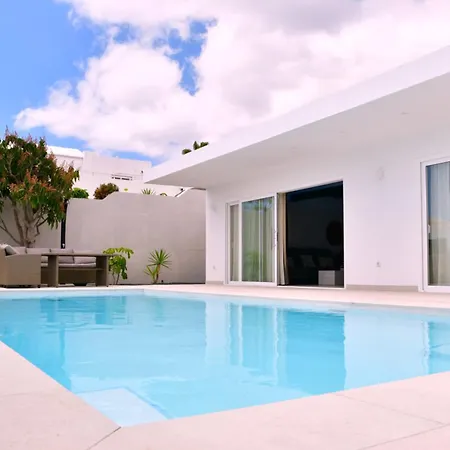 Deluxy Mia Puerto del Carmen